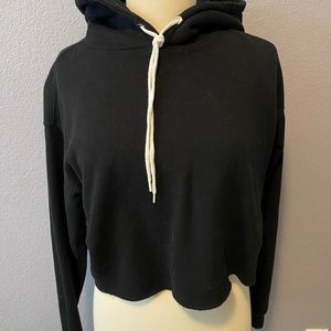 Wild Fable Black Cropped Sweatshirt Size M
